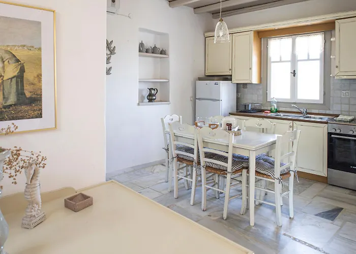 Elysium Paros Nyaraló Hriszí Aktí